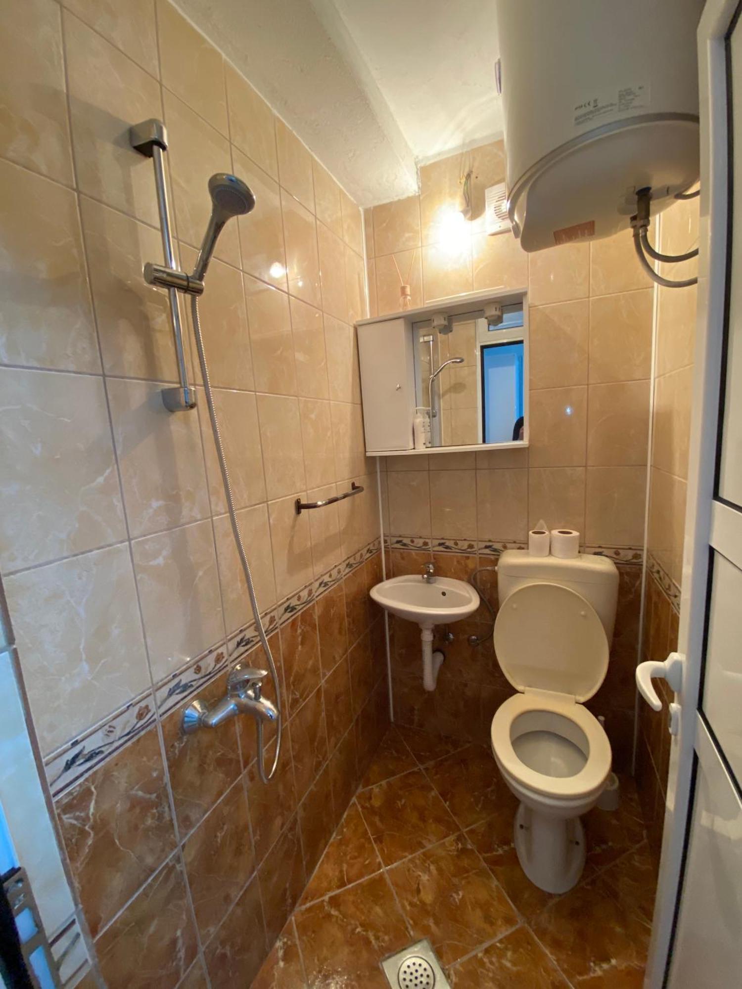 Apartments Zalli Улцинь Екстер'єр фото