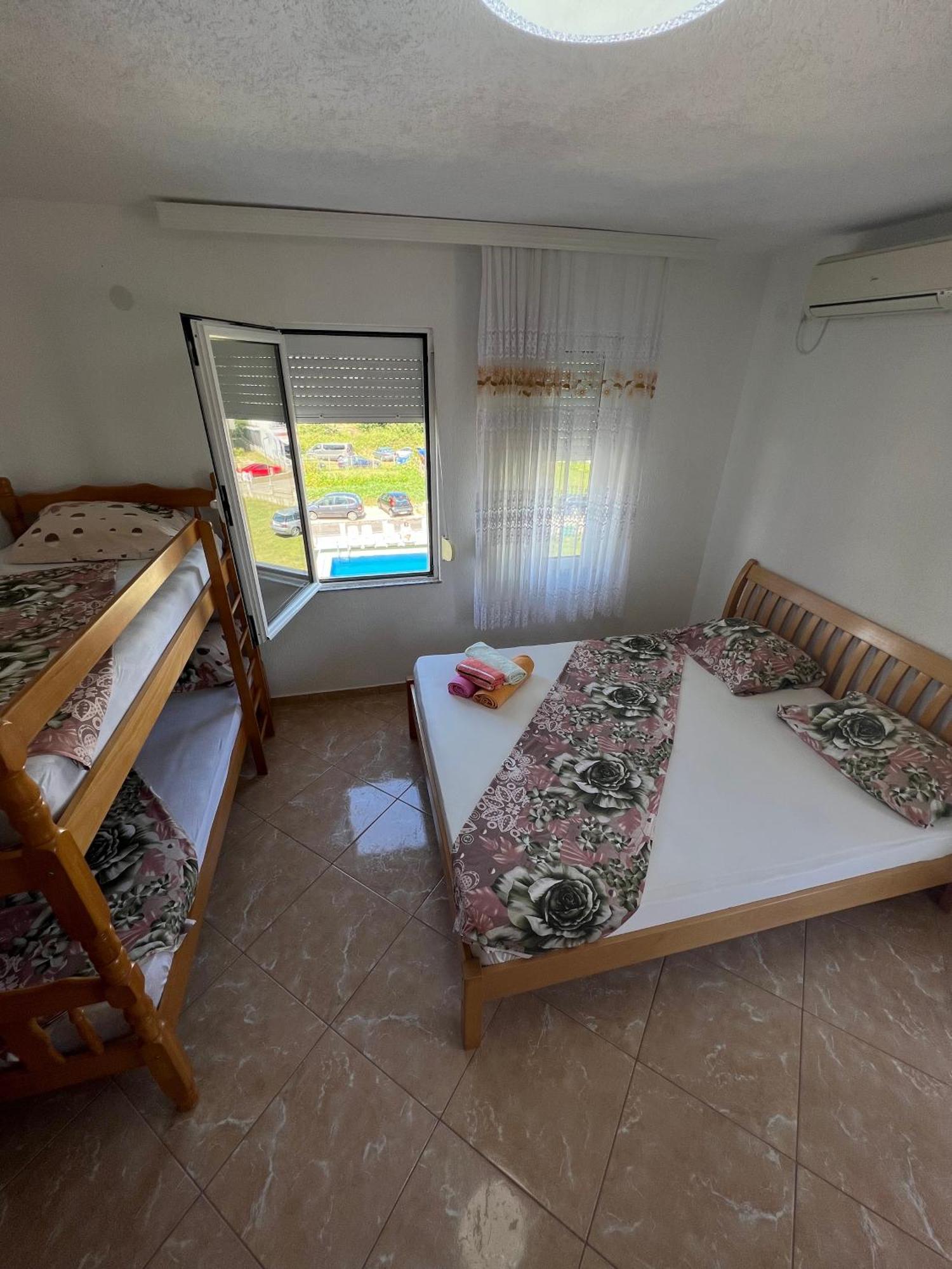 Apartments Zalli Улцинь Екстер'єр фото