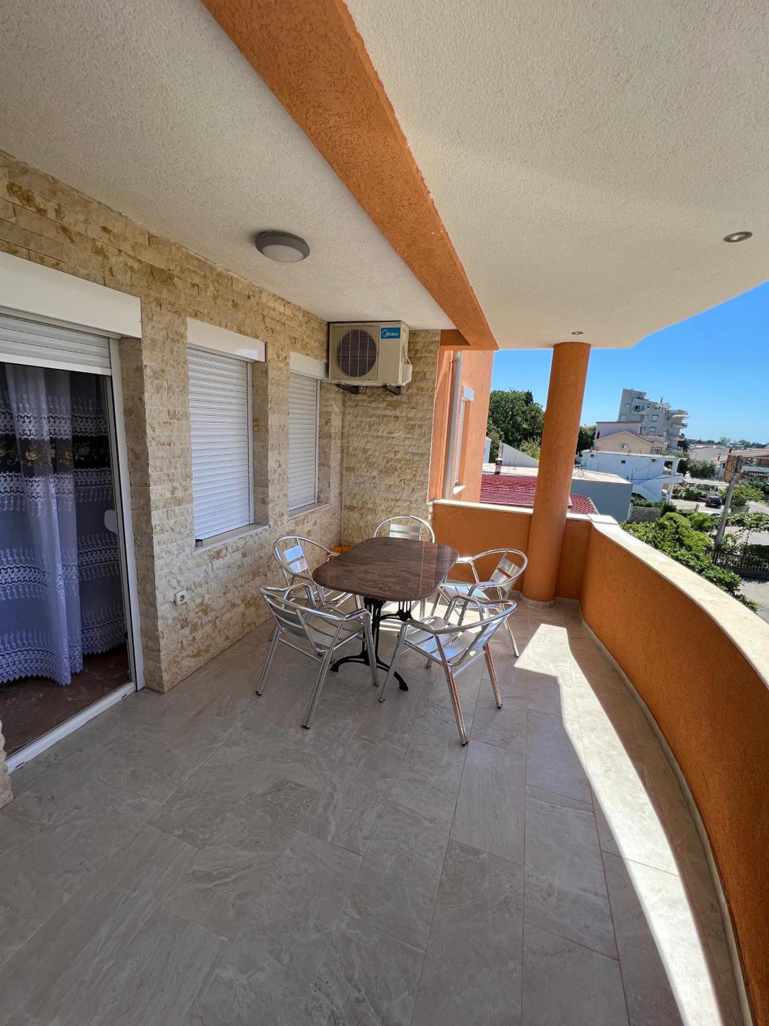 Apartments Zalli Улцинь Екстер'єр фото