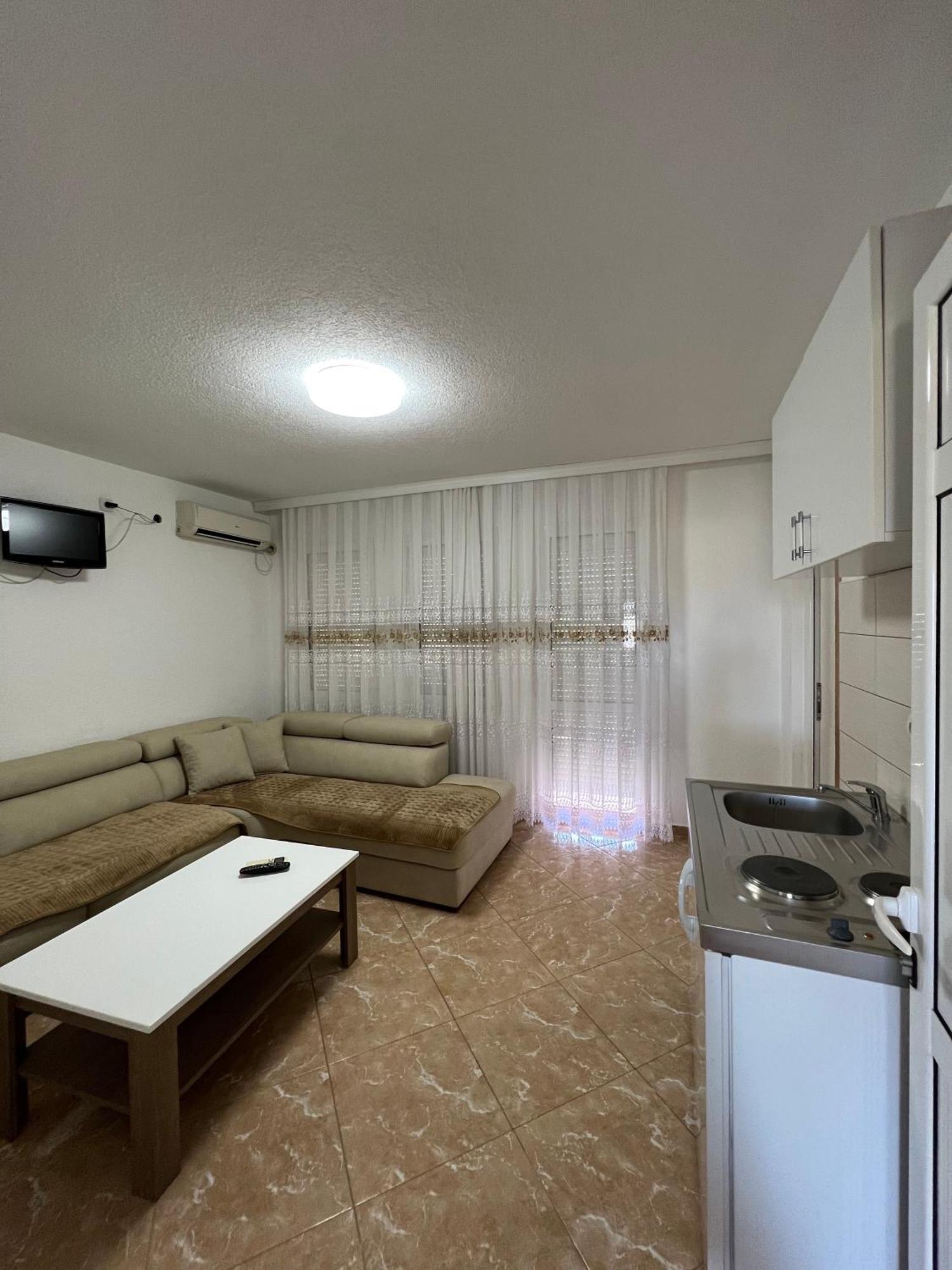 Apartments Zalli Улцинь Екстер'єр фото