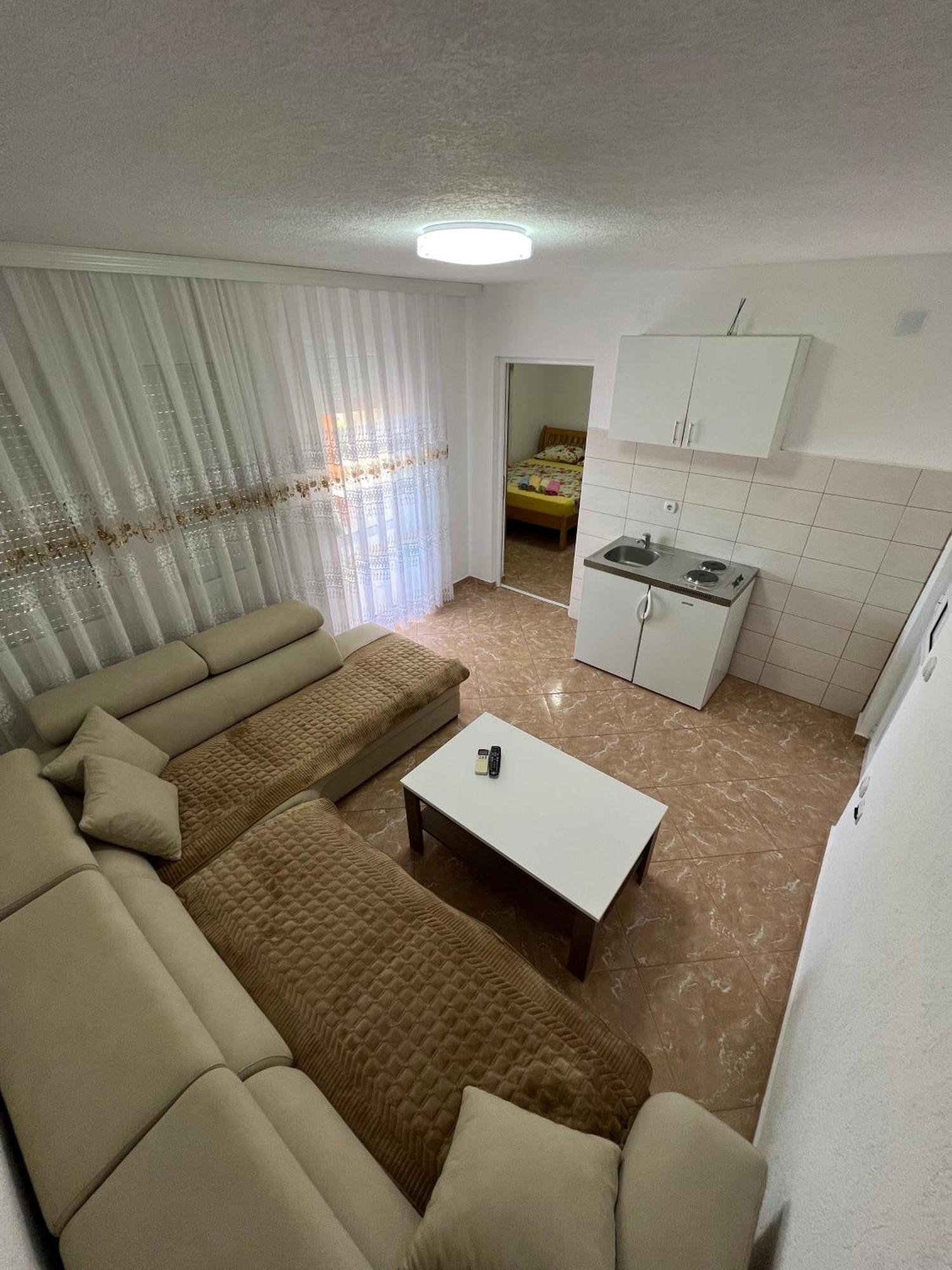 Apartments Zalli Улцинь Екстер'єр фото