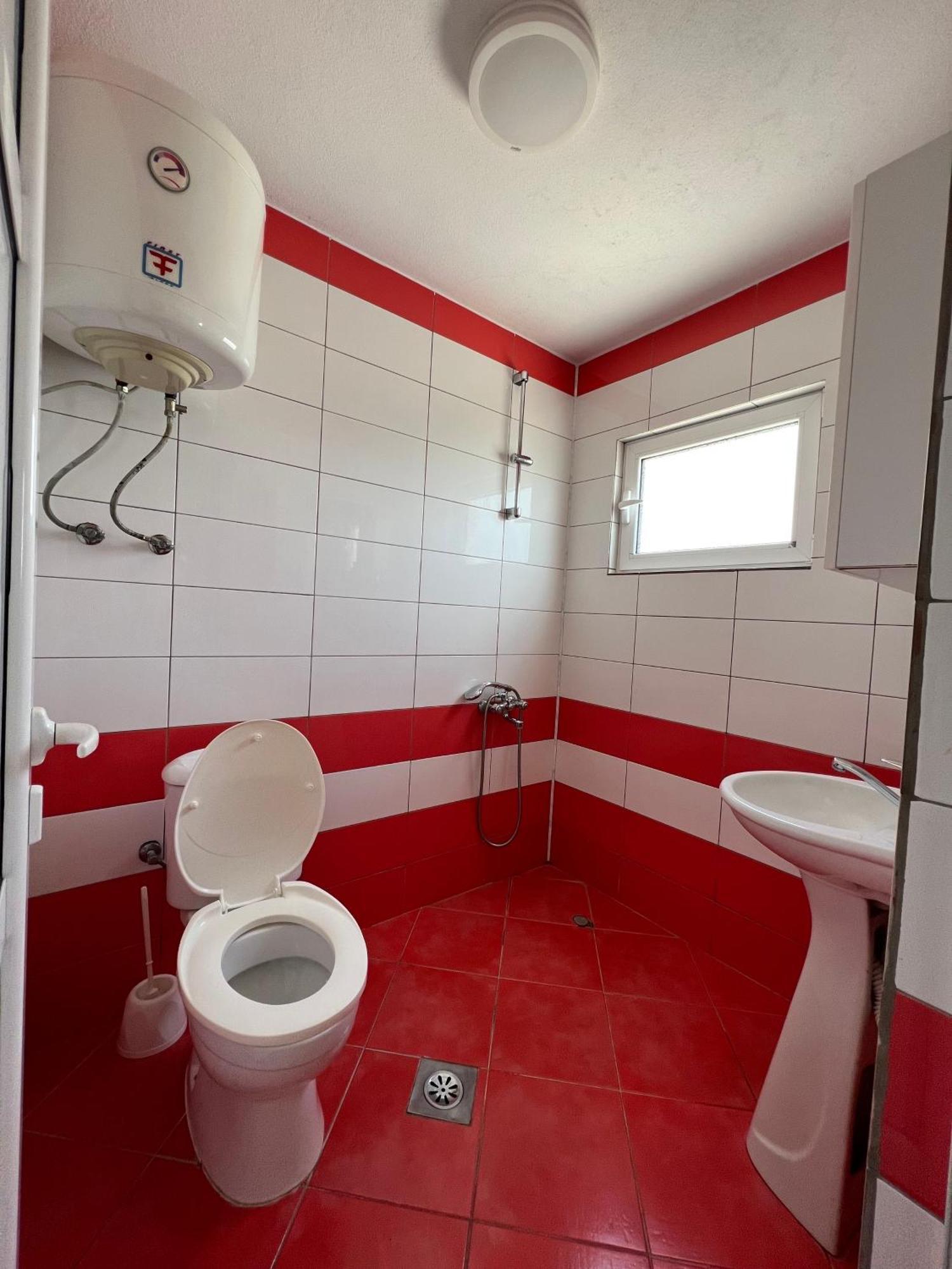 Apartments Zalli Улцинь Екстер'єр фото