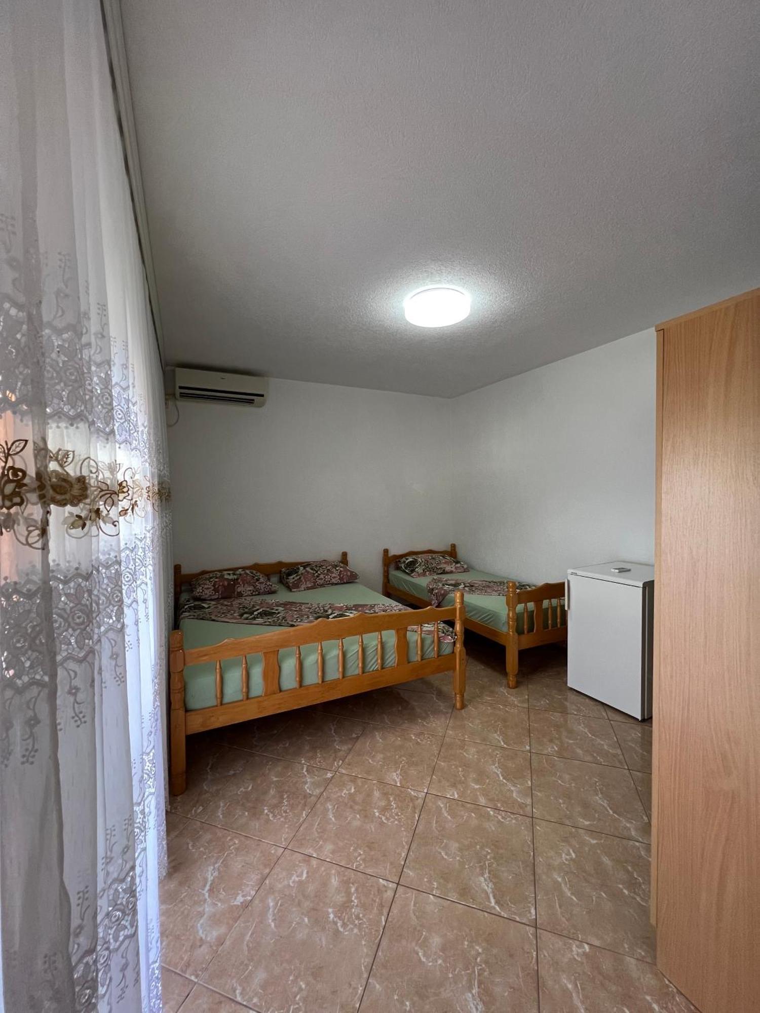 Apartments Zalli Улцинь Екстер'єр фото